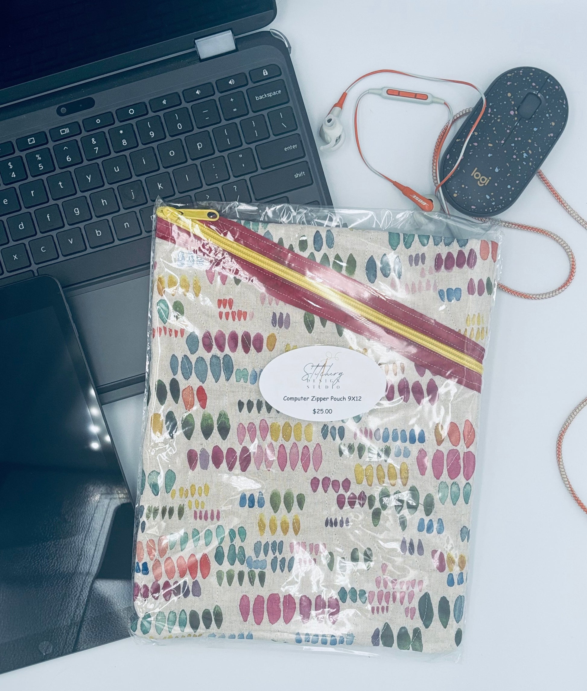 Rainbow Drop Laptop sleeve